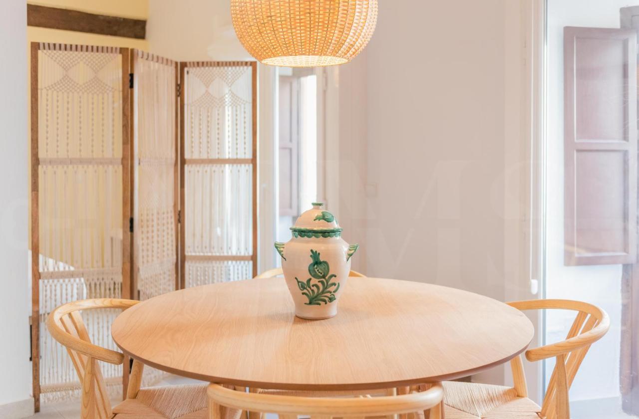 Apartment In The Heart Of Malaga By Rems Luaran gambar